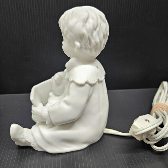 Goebel White Matte Porcelain Reading Boy and Teddy Bear Night Light - Picture 6 of 6